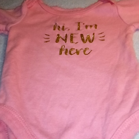 Baby Cat & Jack Newborn Girl Chambray Suspender Skirt w/ Bodysuit "I'm NEW here" - Picture 9 of 10